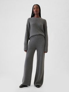 Supersoft cotton-blend, shaker-stitch sweater pants.  Elasticized waist.  Fit: Slim.  A semi-fitted silhouette that fits close to the body at the waist and hip, with a slight ease through the thigh.  For a Classic fit, go down one Lounge Outfit Aesthetic, Lounge Pants Outfit, Knit Pants Outfit, Sweater Lounge Set, Fits Fall, Comfy Lounge Wear, Matching Lounge Set, Nyc Spring, Sweater Sets