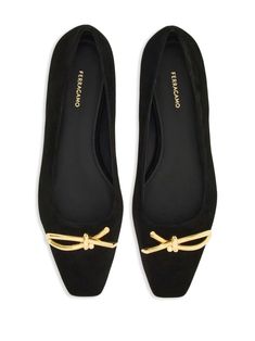 Ferragamo bow-detailing Leather Ballerina Shoes - Farfetch Bow Women, Kitten Heel Pumps, Bow Shoes, Ferragamo Shoes, Elegant Shoes, Ballerina Shoes, Pretty Shoes, Dream Shoes, Ballet Flat Shoes