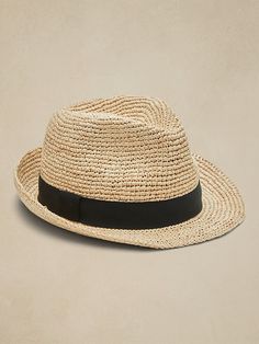 Classic Straw Fedora | Banana Republic Fedora Hat Women Outfit, Hat Outfit Summer, Fedora Hat Outfits, Fedora Beach, Women Fedora, Womens Fedora, Black Fedora, Straw Fedora Hat, Fedora Hat Women