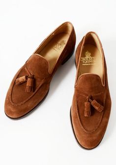 NAKAGAWA 1948 rakutenichibaten | Rakuten Global Market: &JONES CROCKETT (Davy Crockett & Jones) CAVENDISH-26X tassel loafer suede ポロブラウン Tassel Shoes, Simple Shoes, Best Shoes For Men, Tassel Loafers, Men Clothes, Gentleman Style