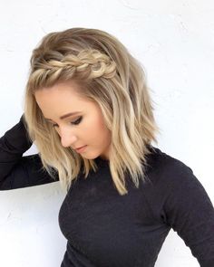 Bob Balayage, Haircut Bob, Pretty Braids, Short Blonde Haircuts, Prom Hairstyles For Short Hair, Short Braids, Peinados Fáciles Para Cabello Corto, Penteado Cabelo Curto, Braided Hairstyles For Wedding