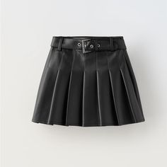 Bnwt Zara Faux Leather Skirt Sz 13-14 (Kid) Black Skort For School In Fall, Black Winter School Skirt, Chic School Skirt, Winter School Black Skort, Black Winter Skort For School, Casual Pleated Faux Leather Skirt, Zara Leather Skirt, Png Clothes, Zara Skirts