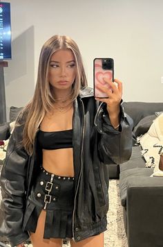 Electro Festival Outfit, Techno Outfit, Blonde Hair Inspiration, Looks Black, Trendy Fashion Outfits, Hair Inspo Color, Brunette Hair