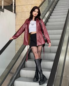 Pose Fotografi, Maggie Lindemann, Taylor Momsen, Emma Chamberlain, Foto Poses, Skirt Maxi, Night Out Outfit, Mode Inspiration