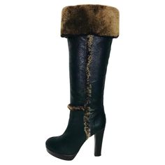 Tory Burch Leather & Shearling Boots Sebastian knee high boots crafted from leather with shearling trim in brown. Exposed zip at inner side and embossed logo patch at heel cap. Additional information: Size – 8M - 6UK Composition - Leather, Shearling Condition – Very Good Comes with- Boots Only Winter Leather Heeled Boots With Suede Lining, Brown Calf Leather Knee-high Boots For Winter, Designer Leather Winter Boots, Winter Calf Leather Platform Boots, Winter Designer Leather Boots, Designer Leather Boots For Winter, Luxury Brown Shearling Boots, Winter Calf Leather Boots With Suede Lining, Luxury Brown Heeled Boots For Winter