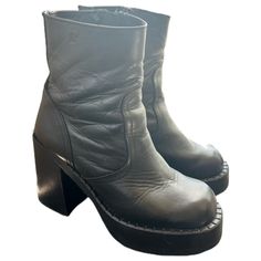 Vintage Platform Destroy Boots Size 36 Would Best Fit A 5-5.5 Maybe A Small 6 Insole Measures 9” Made In Spain Really Cute And Hard To Find Destroy Boots, Shoes Vintage, Vintage Shoes, Hard To Find, Spain, Women Shoes, Boots, Women Shopping, Black