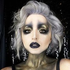 How To: DIY All Black Evil Mermaid Costume For Halloween Halloween Apartment, Fete Emo, Creative Halloween Makeup, Dark Mermaid