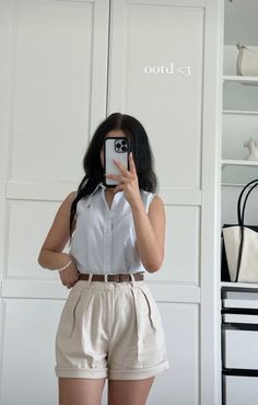 Timeless Outfits For Women Summer, Ny Fits, Astrology Aesthetic, Office Fits, Outfit Brown, Outfit Short, Cute Modest Outfits, Outfit White, Casual Day Outfits