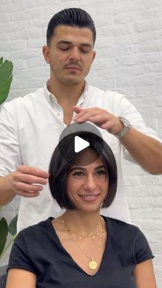 Cute Bob Haircuts - Bob Hairstyles - Bob Haircut - Short Haircut Girl One Length Bob Haircut, Bobbed Hair With Bangs, Short French Bob Hairstyles, Trendy 2024 Haircuts, Centre Parting Bob, Bob Haircut Without Bangs, Haircut Layer, Boyfriend Bob, Black Women Short Haircuts