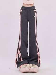 ❤︎Side stripe flared casual pants❤︎ Flare Athletic Pants, Cute Pants Png, Dream Clothes Pants, Bratz Pants, Flare Pants Outfit Ideas, Coquette Pants, Korean Leggings, Flare Pants Outfits, Cute Trousers