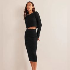 Never Worn Nwt Boden Crochet Knit Midi Skirt Size Small Color Black Skirt Black Women, Crochet Crop Sweater, Crochet Skirt Set, Midi Skirt Black, Knitted Skirt, Column Skirt, What To Wear Today, Cropped Pullover, Knit Midi Skirt