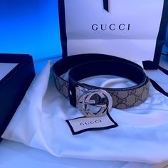 Gucci Reversible Gg Supreme Belt. Gg Supreme/Black Leather Belt. Size 85-34 Great Condition, Like New, Gently Worn. Includes Receipt, Packaging, And Everything Else That Came With It. Gucci Belt Outfit Men, Man Belt, Belts, Mens Gucci Belt, Gucci Watches For Men, Little Mix Photoshoot, Belts Aesthetic, Supreme Hoodie, Designer Belt