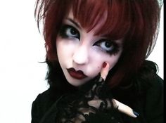 #vkei #makeup #goth #gotico Babymetal Makeup, Goth Glasses, Vkei Makeup, Tradgoth Eye Makeup, Trad Goth Vampire Makeup, Visual Kei Makeup Eye, Tradition Goth Makeup, Visual Kei Makeup, Red Trad Goth Makeup