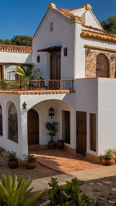 Discover the charm and elegance of hacienda style homes with Mexican exteriors and interiors Explore modern house plans Mexican courtyards simple Mexican interior design Mexican kitchens and inspiring Mexican dcor Immerse yourself in the beauty of Mexico