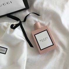 Gucci Wallpaper, Parfum Gucci, Perfume Lover, Luxury Fragrance