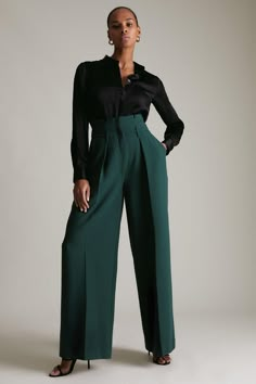 Party Trousers, High Waist Trousers Women, Trouser Suit Womens, Wide Leg Tailored Pants, Wide Leg Pleated Trousers, Cuffed Trousers Woman Outfit, Tailored Wide Leg Trousers, Elegant Slacks Outfit, Green Wide Leg Trousers Outfit