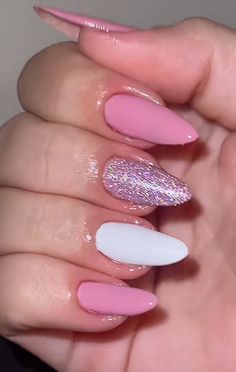 Pink Black Nails, Pearl Nails, Paper Trail, Nails Desing, Cute Acrylic Nails, Perfect Nails, Green Nails, Nail Designer