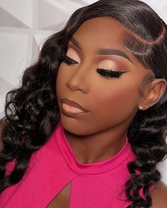 Heavenly Makeup Looks, Maternity Makeup Ideas Black Women, Makeup Styles For Prom, Soft Glam Makeup Black Women Dark Skin, Makeup Looks For Graduation, Makeup For Graduation, Graduation Makeup Ideas, Makeup Artist Outfit, Makeup Soft Glam