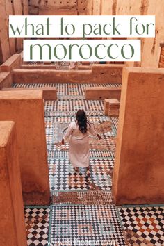 What to Pack for Morocco: A Complete Morocco Packing List - LIKE THE DRUM Travel Capsule Wardrobe Morocco, Packing For Morocco, Morocco Capsule Wardrobe, What To Buy In Morocco, What To Pack For Morocco, Travel To Morocco, Morocco Outfit Ideas, Marrakech Market