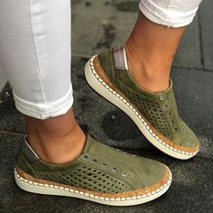 Women Sneaker Emerald Green Sneakers Round Toe Green Flat Heel Hollow-Out Sneakers-Justfashionnow Casual Shoes Women Flats, Women Slip On Sneakers, Casual Flat Shoes, Casual Heels, Breathable Shoes, Comfortable Flats, Casual Sport Shoes, Casual Shoes Women, Blue Shoes