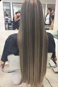 Ash Blonde Hair Balayage, Guest Hair, Chocolate Brown Hair, Hairstyles For Layered Hair, Pretty Hair Color