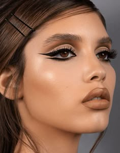 Maquillage On Fleek, Makijaż Smokey Eye, Creative Makeup Looks, Glamour Makeup, Eye Makeup Art, Editorial Makeup, Makati, Makeup Eyeliner