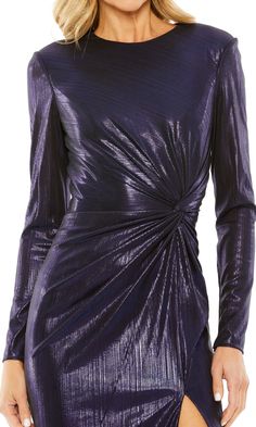 Purple metallic fitted knee length party dress with long sleeves and twist front. Hot Club Dresses, Black Funeral Dress, Mode Purple, Champagne Formal Dresses, Vestidos Color Coral, Green Homecoming Dresses, Modest Formal Dresses, Light Blue Prom Dress, Navy Blue Bridesmaid Dresses