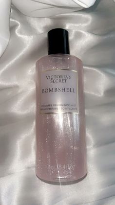 Bombshell Perfume Aesthetic, Vs Bombshell Perfume, Bombshell Victoria Secret Perfume, Victoria Secret Bombshell, Victoria's Secret Perfume, Fragrance Lab, Body Shimmer, Victoria's Secrets