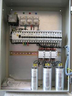 an electrical panel is shown with several different types of wires