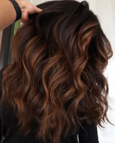 Mahogany With Caramel Highlights, Caramel Copper Hair, Medium Balayage Hair, Balayage Straight Hair, Black Hair Balayage, Bronde Balayage, Caramel Balayage, Brunette Balayage Hair