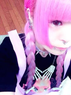 Menhera Kei, Pastel Goth Makeup, Oshare Kei, Pastel Gore, Kawaii Makeup, Dyed Hair Inspiration, Kawaii Goth