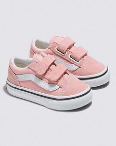 Vans | Toddler Old Skool V Powder Pink/True White Shoes White Shoes Aesthetic, Boys White Shoes, Baby Blue Shoes, White Shoes Outfit, White Baby Shoes, Girls Spring Outfits, Vans Toddler, Off White Shoes