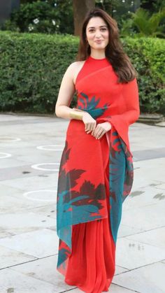 Payal Khandwala, Pleated Saree, Saree Wearing Styles, Saree And Blouse, Simple Saree Designs, New Saree Blouse Designs, Fashionable Saree Blouse Designs, Saree Designs Party Wear, Lifestyle Business