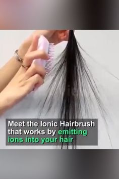 Hair Brush Long Thick Hair #hairtransformation #HairBrush Bob Pendek, Magic Hair, Hair Care Tips, Brushing, Hair Brush, Hair Day, Hair Videos