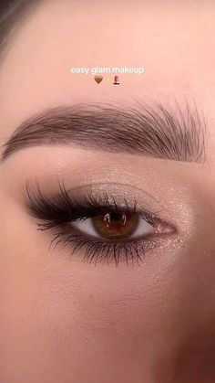 Neutral Eyeshadow Step By Step, Natural Eye Makeup With Eyeliner, Makeup Idea Brown Eyes, Makeup Look With Black Outfit, Eyeshadow Looks For Double Eyelids, Simple But Cute Eyeshadow Looks, Prom Makeup Without Eyeliner, Makeup Ideas For Night Out, Cute Eyeshadow Looks For Brown Eyes