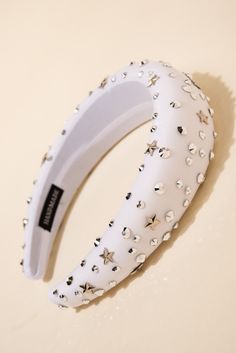 The stars align when you rock this stellar beauty of a headband and just makes your outfit so much more fun! Size• Length: 5.25 in. (13.34 cm) • Height: 6.5 in. (16.51 cm) QualityMade with a polyester fabric and padded cushion for a "padded" look, decorated in silver star and circle rhinestones for ultimate cuteness. Handmade HDY11354 Christmas Headband Diy, Stars Headband, Headband Diy, Diy Hair Scrunchies, Rhinestone Projects, Stars Align, Race Wear, Star Headband, Pearl Shop