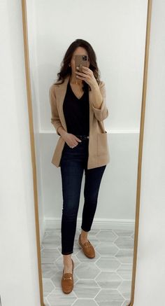 Classic Casual Outfits For Women Winter, Womens Sales Outfits, Casual Work Outfits Uk, Outfit To Work Casual, Classic Casual Fashion Style, Formal Luncheon Outfit, Womens Spring Office Outfits, Warm Office Shoes, Macys Business Casual