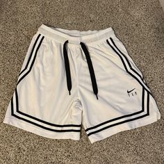 Baseball Shorts, Cold Fits, Nike Short, Sporty Shorts, Xmas List, Baggy Shorts, Mens Fashion Streetwear, Shorts Nike, Shorts Men