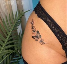 Ladies Tattoo, Butterflies Tattoo, Cute Thigh Tattoos, Basic Tattoos, Small Tats, Pretty Hand Tattoos, Tasteful Tattoos