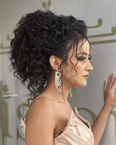 Formal Curly Hairstyles Natural Curls Wedding Updo, Slick Front Hair Down Curly, Naturally Curly Updo Wedding, Curly Hair Bridesmaid Styles, Curly Hair Wedding Guest Styles, Bun Hairstyles For Curly Hair, Curly Bridesmaid Hairstyles, Lower Bun Hairstyles, Curly Bridal Hairstyles