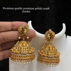 Handmade Necklace Designs, Hairstyle Indian, Bridal Hairstyle Indian Wedding, Temple Jewellery Earrings, Gold Earrings Indian, Unique Gold Jewelry Designs, Antique Gold Earrings, Bridal Jewelery