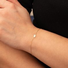 This dainty elephant bracelet is a perfect symbol of good luck and charm! Crafted in 14K or 18K solid gold, it comes in yellow, rose, or white gold, making it a thoughtful and timeless gift.  🌟 Perfect For: Birthdays, graduations, good luck tokens, and friendship celebrations.  Add this meaningful piece to your collection today! 🐘💖 ------------------------------------------------ ►PRODUCT DETAILS - MATERIAL * Solid Gold (no gold-filled or no gold plated material). - GOLD CARAT *14K (585), 18K (750) - AVAILABLE GOLD COLOR *Yellow gold, White Gold, Rose Gold - Height of the charm: 5.5 mm - Width of the charm: 8.0 mm ------------------------------------------------ If you have any questions, just ask. Thanks. Gold Gallery, Elephant Bracelet, Timeless Gifts, Friendship Gifts, Animal Jewelry, Yellow Rose, Charm Bracelets, Gold Rose, Good Luck