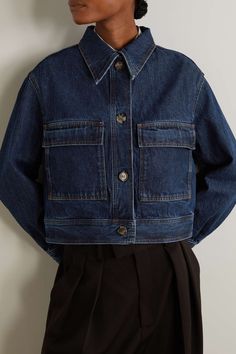 Loewe Denim, Denim Jacket Outfit, Mode Casual, Cropped Denim Jacket, Work Jackets, Denim Design, Mode Vintage, Casual Jacket, Net A Porter