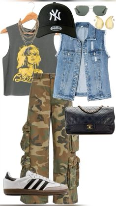 Camo Jeans Outfit Women, Cali Outfits Black Women, Camo Pants Outfit Black Women Sneakers, Camo Pants Outfit Street Style, Camouflage Tops For Fall Streetwear, Cali Style Outfits, Camo Outfits For Women, Trendy Camouflage Streetwear Pants, Military Style Camouflage Parachute Pants For Fall