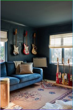 aesthetic apartment, home aesthetic, europe, european living, euro life, dream home, home inspo, cozy vibes Piano And Guitar Room, Moody Music Room, Bachelor Pad Living Room, Office Music Room, Instrument Display, Music Furniture, Vintage Instruments