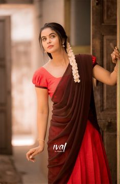 Tamil Photography, Chaitra Reddy, Marathi Culture, Long Anarkali Gown, Onam Outfits, Pink Blouse Designs, Bhavana Actress, Closeup Photo, Half Sarees