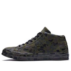 Converse One Star 159746C Run Star Hike, Camouflage Green, Skateboarding Shoes, Converse One Star, Green Sneakers, Black Gums, Star Sneakers, One Star, Womens Converse