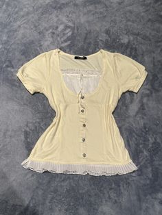 Cream/light yellow two in one milkmaid women's blouse top -Preloved, in good condition, there are obvious signs of use -Japanese label, bust:79-87cm, length:54cm -Best fits uk6-8 dollete coquette balletcore kawaii harajuku dollcore fairy female jfashion grunge fatal gyaru Coquette Shirt, Coquette Pink Top, Pink Coquette Shirt, Pink Fitted Kawaii Top, Pink Coquette Camisole Top, Coquette Milkmaid Top, Kawaii Harajuku, Light Yellow, Jacket Tops