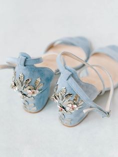 °•.‿♡ Harriet Wilde Black Bridesmaid Shoes, Comfortable Bridesmaid Shoes, Floral Wedding Shoes, Wedding Shoes Bow, Blue Floral Wedding, Blue Blossom, Designer Wedding Shoes, Wedding Shoes Lace