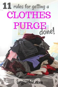 It’s that time again – seasonal clothes switch out and huge PURGE! Closet Spaces, Declutter Closet, Organisation Ideas, Decluttering Tips, Ways To Organize, Clutter Organization, Bedroom Closet, Organizing Tips